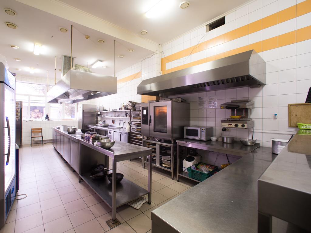 Gala Hotel Kamianets Podilskyi Bagian luar foto