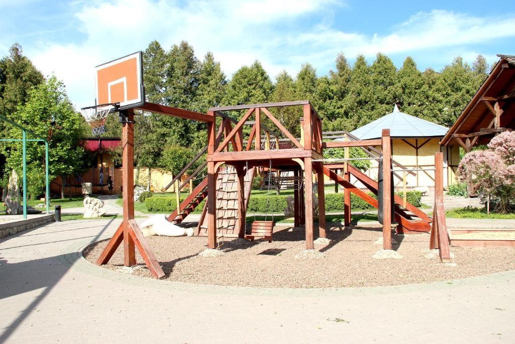 Gala Hotel Kamianets Podilskyi Bagian luar foto