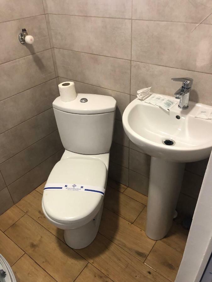 Gala Hotel Kamianets Podilskyi Bagian luar foto